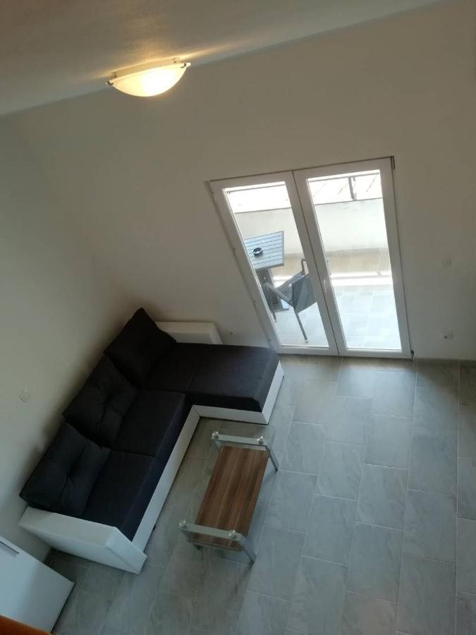 Deni09 Apartment Помер Екстериор снимка