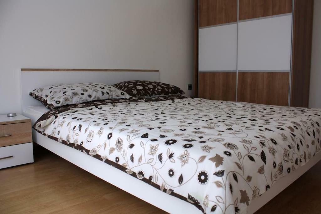 Deni09 Apartment Помер Екстериор снимка