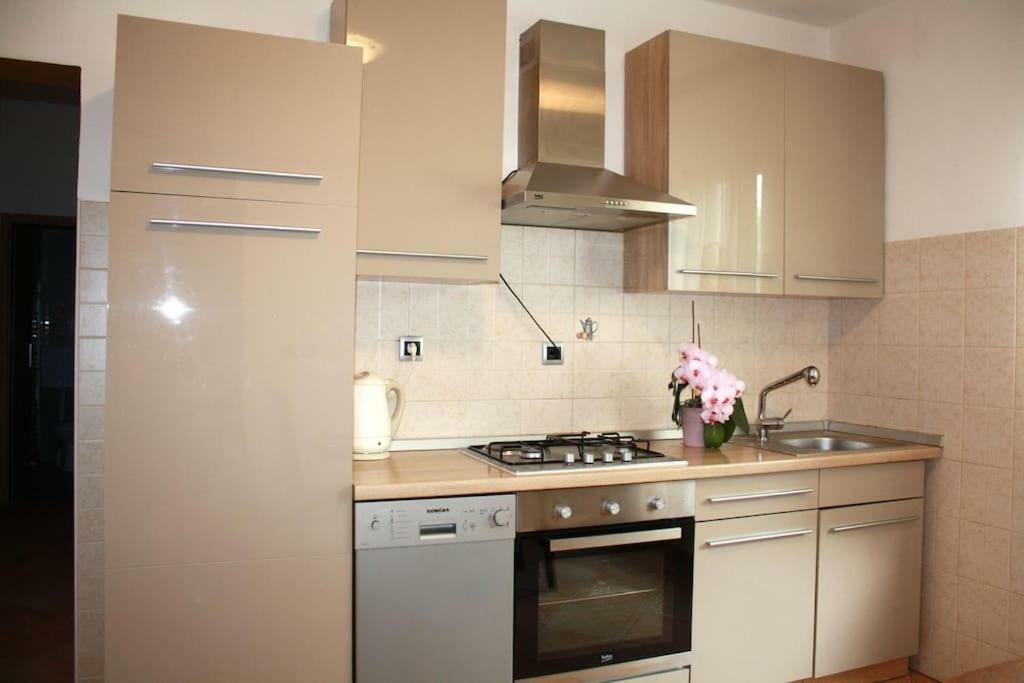 Deni09 Apartment Помер Екстериор снимка